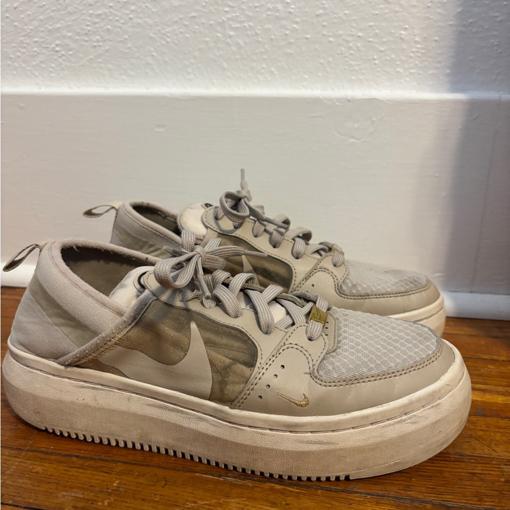 Nike Cream and Tan Casual Sneakers